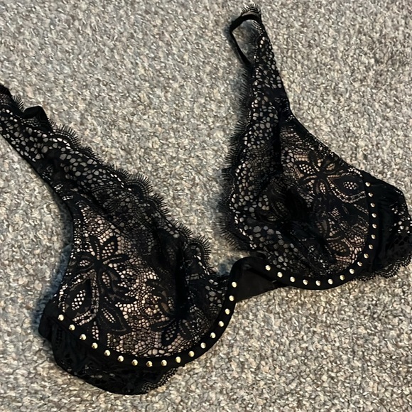 Victoria’s Secret Very Sexy Unlined Push-up without padding Studded Lace Bra 34C - Picture 2 of 9